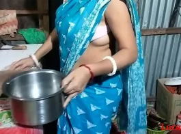 indian girl outdoor pee video