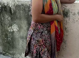 tamil aunty outdoor peeing
