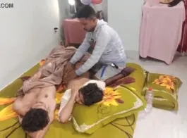 बॉयफ्रेंड के साथ घर के बेडरूम में प्यार का मजा - देसी भारतीय लड़की का नया अश्लील वीडियो
