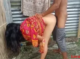 बंगाली भाभी अपने पति के साथ लाल क्लोवर साड़ी में सेक्स (लोकल सेक्स31 के अधिकृत वीडियो के साथ)